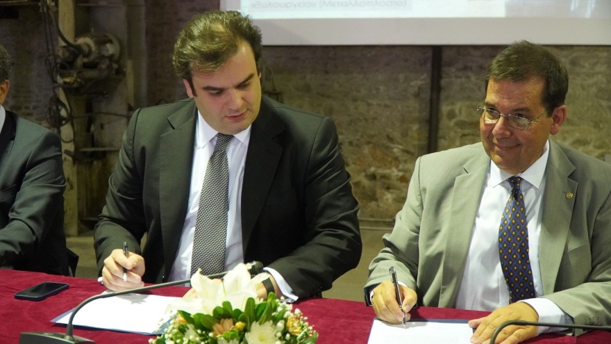 Πολυτεχνείο: O υπερυπολογιστής «Δαίδαλος» θα εγκατασταθεί στο Τεχνολογικό Πάρκο του ΕΜΠ στο Λαύριο (video)