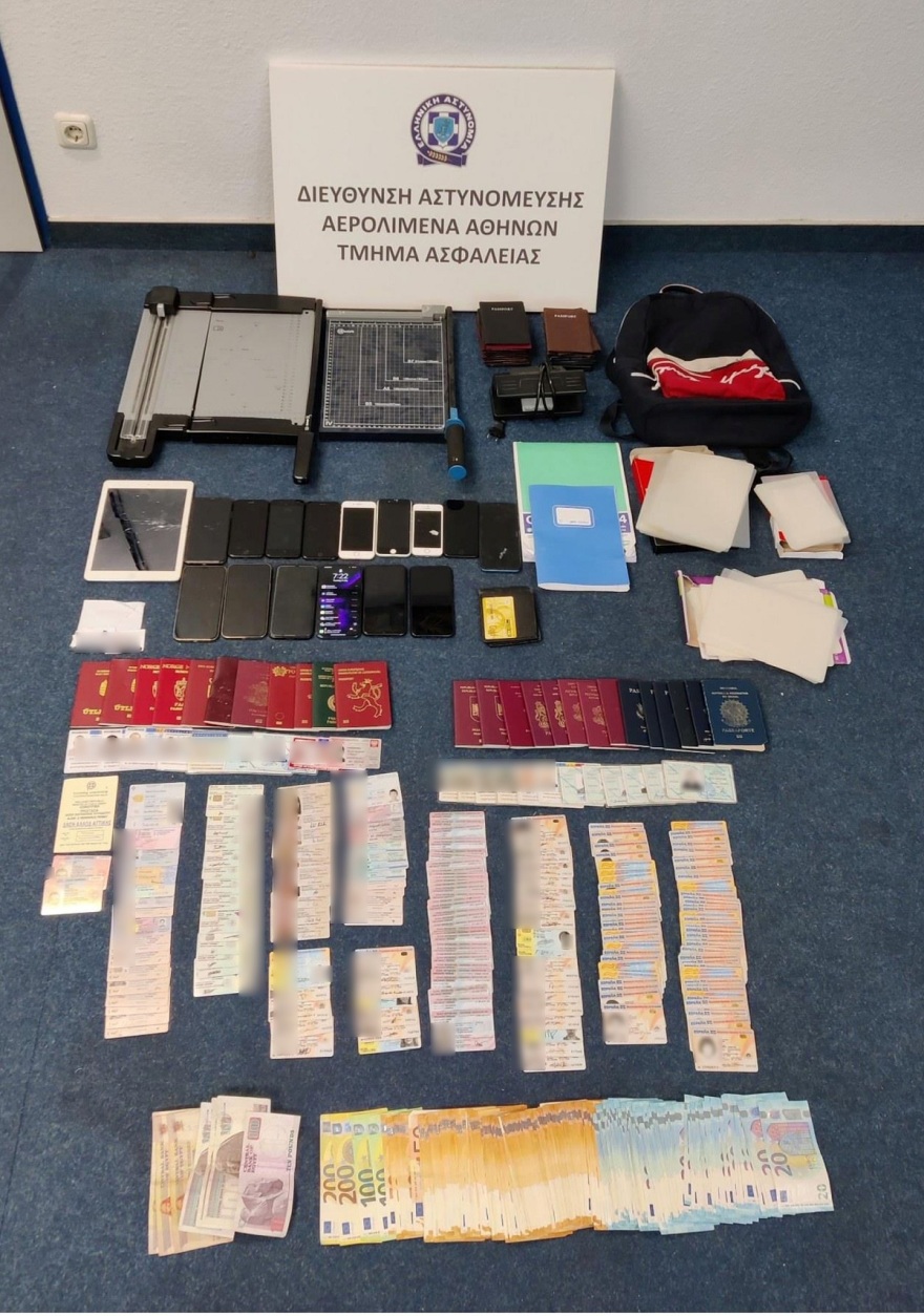 Εξαρθρώθηκε σπείρα που διευκόλυνε την παράνομη έξοδο αλλοδαπών σε άλλες χώρες - Έξι συλλήψεις 