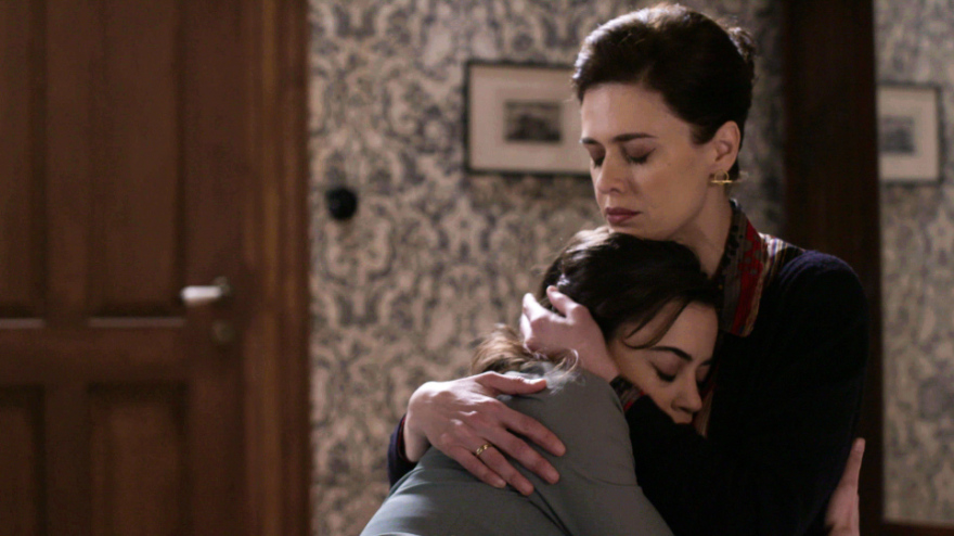 Οι δημιουργοί αποχαιρετούν τους «Μελισσανθρώπους» τους…