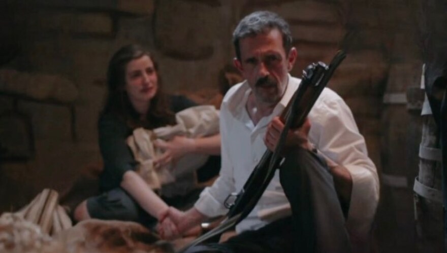 Άγριες Μέλισσες: «Σπάραξε» το Twitter με τον θάνατο του Δούκα