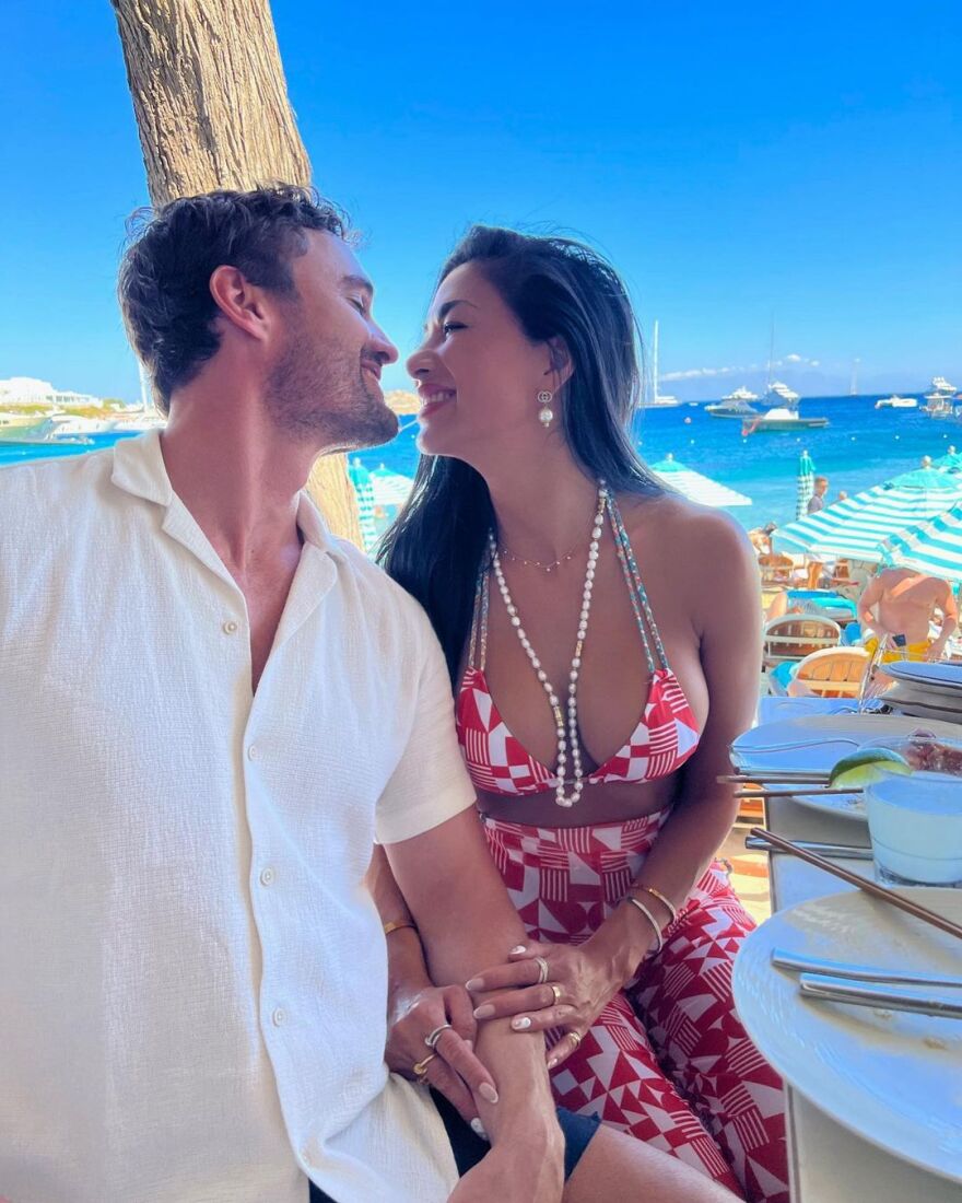 Νικόλ Σέρζινγκερ: Το φωτογραφικό άλμπουμ από τις διακοπές της στη Μύκονο