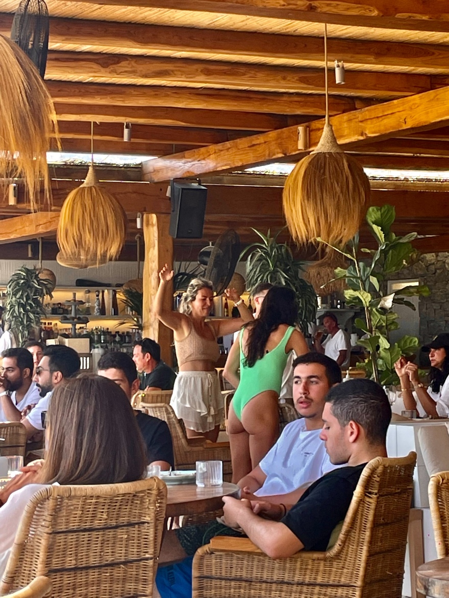 Μύκονος: Ο sold out Βέρτης, οι Ισραηλινοί και τα lear jet