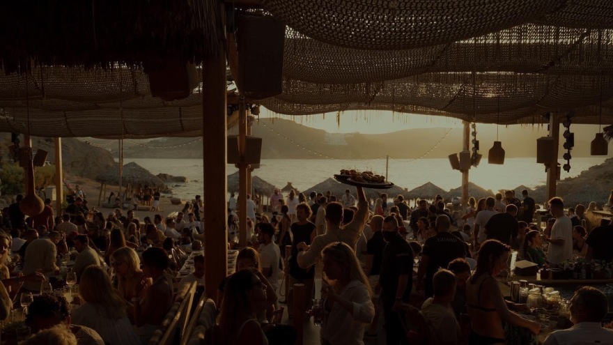 Μύκονος: Ο sold out Βέρτης, οι Ισραηλινοί και τα lear jet