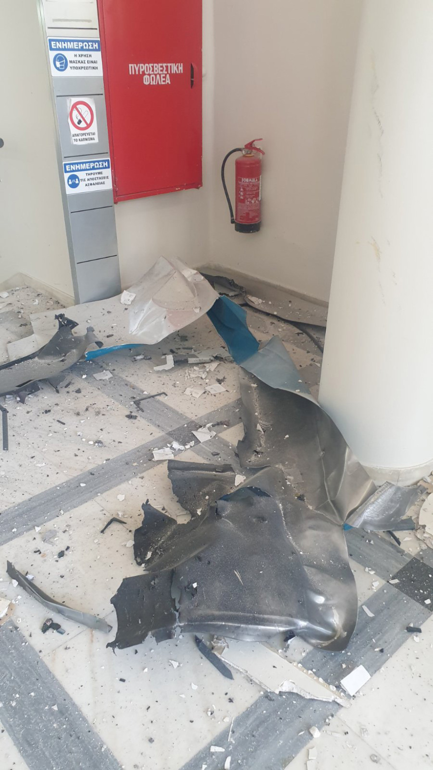 Ανατίναξαν το ΑΤΜ στο Σισμανόγλειο - Οι δράστες είχαν ντυθεί γιατροί
