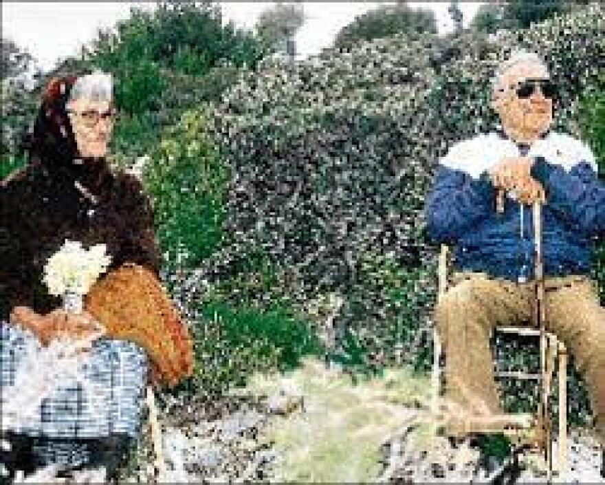 Οι άγνωστες «κυράδες» του Αιγαίου: η «κυρά της Ρήνειας» και η «κυρά της Σαμιοπούλας»