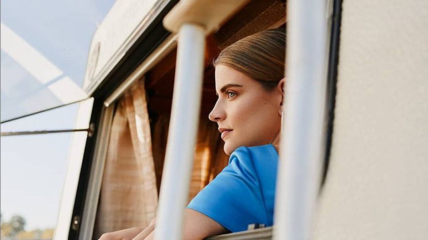 Δανάη Μιχαλάκη: «Αν υπήρχαν κάμερες στο σπίτι, θα μας είχαν πάει στο Δαφνί, με τον Γιώργο είμαι 100% ο εαυτός μου»