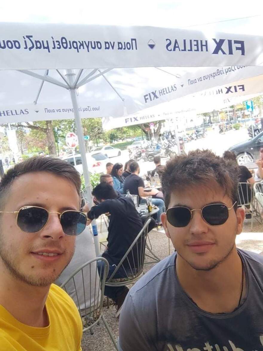 Θρήνος στα Γιάννενα για τον 25χρονο αστυνομικό που έχασε τη ζωή του στην άσφαλτο