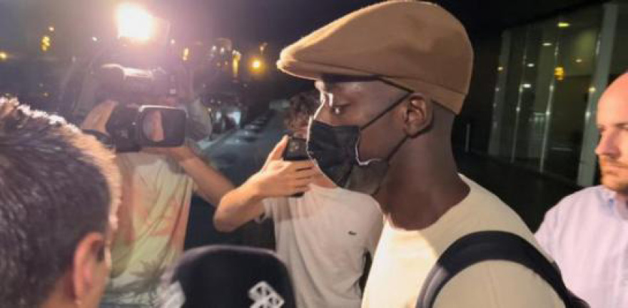 Μπαρτσελόνα: Ο Ντεμπελέ προσγειώθηκε στη Βαρκελώνη, ανανεώνει ως το 2024