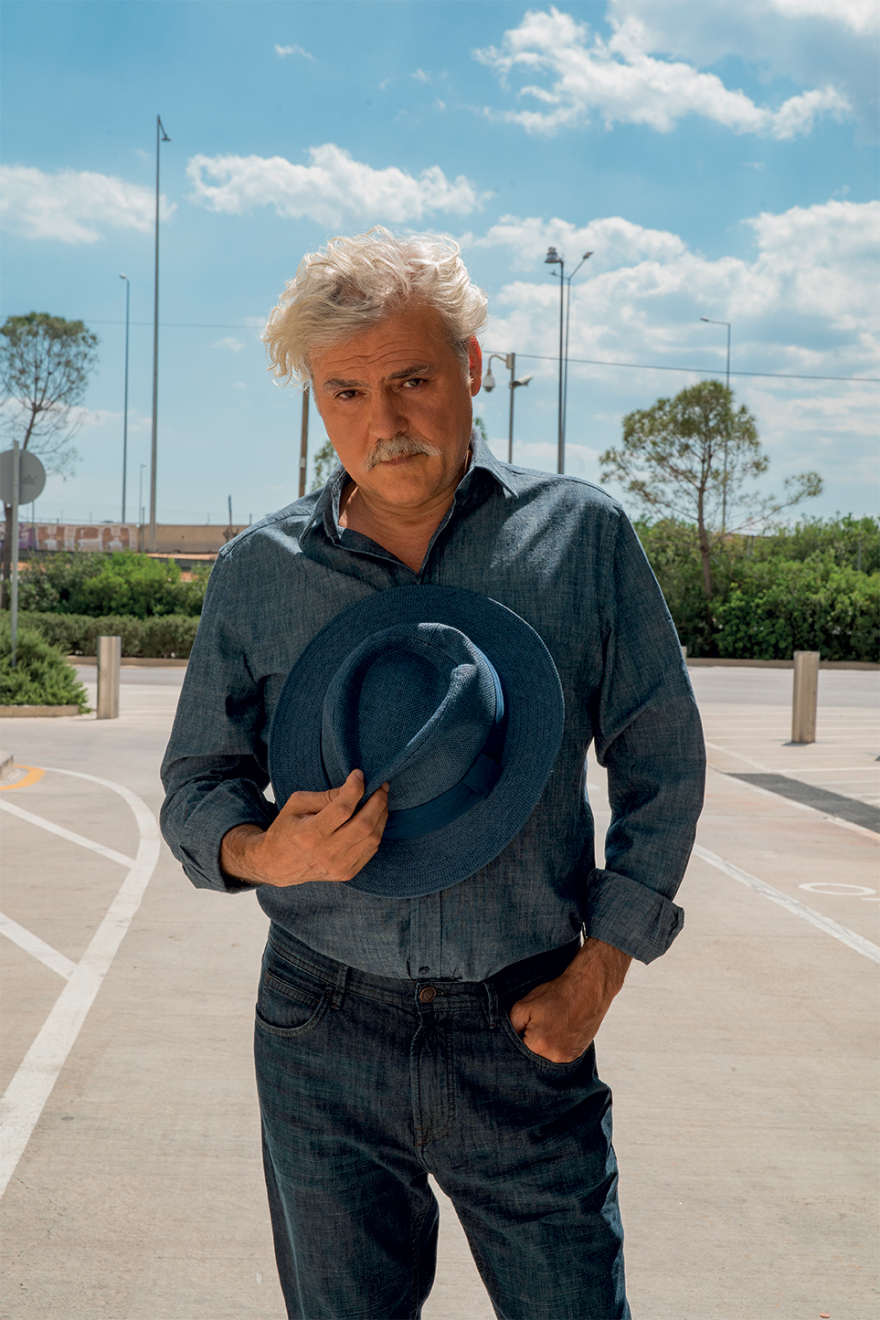 Νίκος Καραθάνος: «Η τέχνη οφείλει να είναι τρομερή»