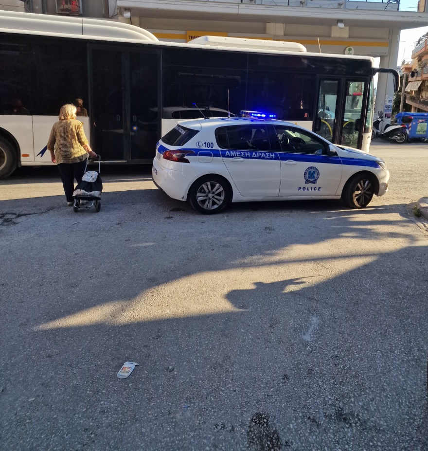 Θεσσαλονίκη: Τρανς μπήκε σε φαρμακείο και κατήγγειλε ότι την ακολουθούσε ο άντρας που τη βίασε