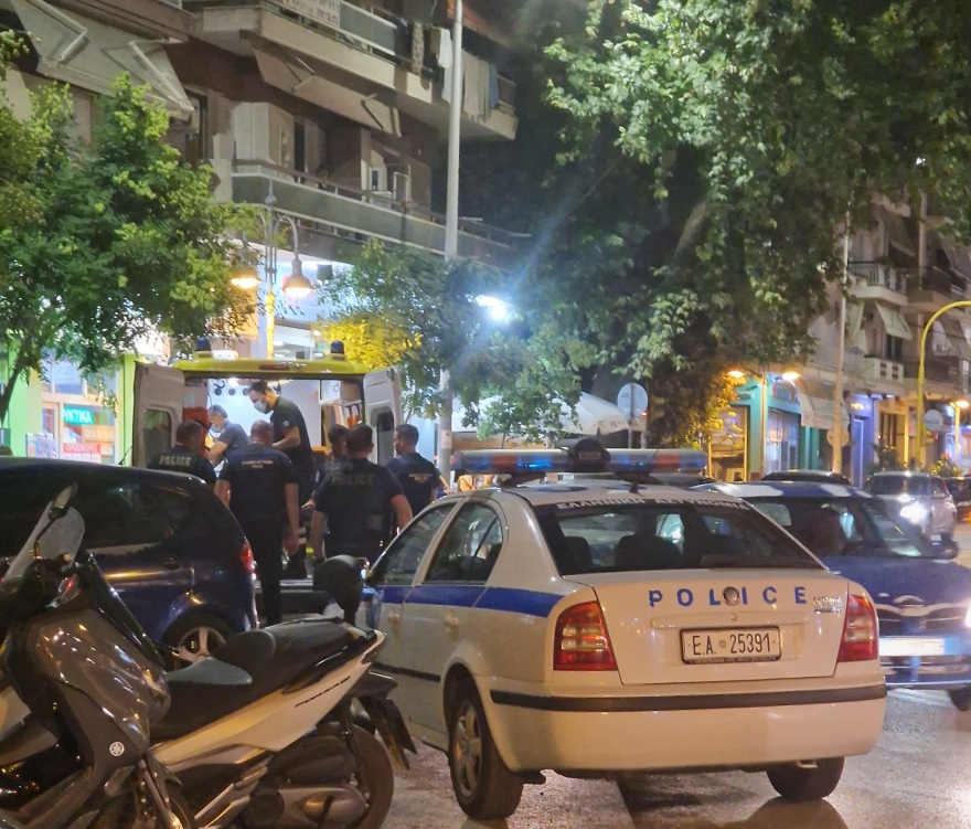 Θεσσαλονίκη: 19χρονη μητέρα πήδηξε στο κενό από τον δεύτερο όροφο 