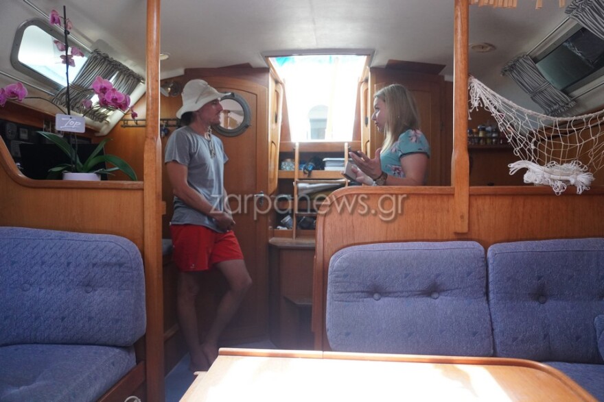 Κρήτη: Χανιώτης ζει 6 χρόνια σε σκάφος και κάνει τον γύρο του κόσμου με την γυναίκα του από την Γουινέα Μπισσάου 