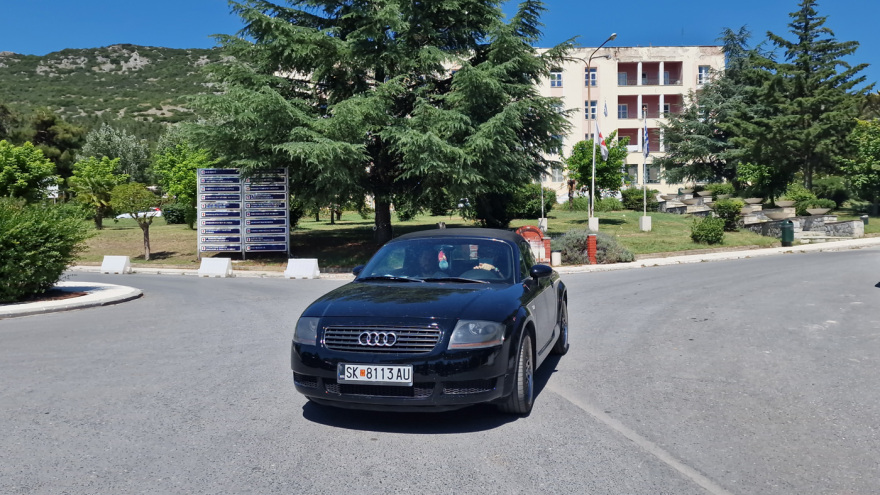 Πήρε εξιτήριο ο 30χρονος Ιβάν που πάλευε με τα κύματα στη Χαλκιδική για 20 ώρες - Τι δήλωσε βγαίνοντας από το νοσοκομείο