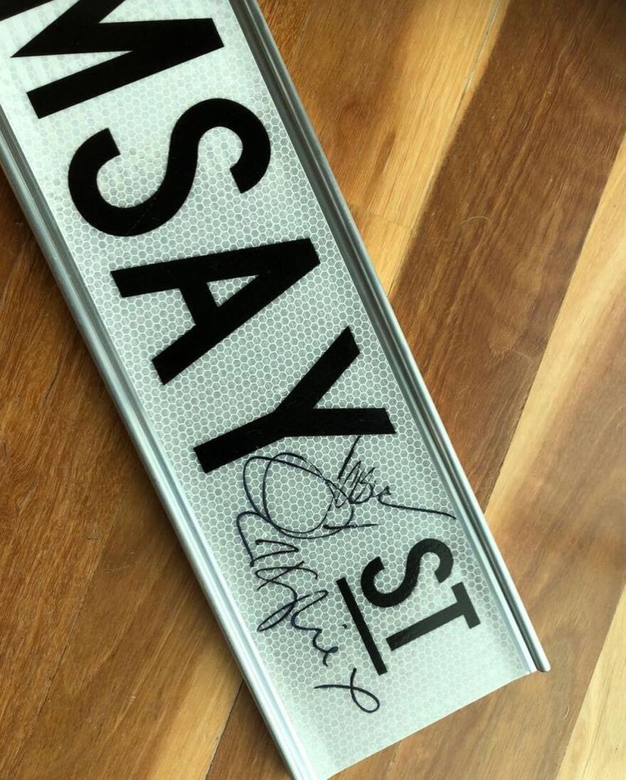 Κάιλι Μινόγκ και Τζέισον Ντόνοβαν μαζί στη μικρή οθόνη μετά από 30 χρόνια