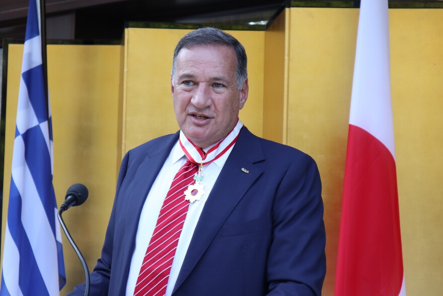 Σπύρος Καπράλος: Τιμήθηκε με το παράσημο του Τάγματος του Ανατέλλοντος Ηλίου της Ιαπωνίας