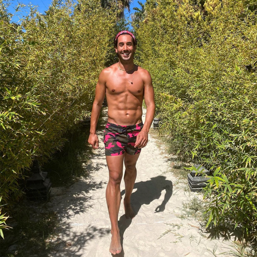 Μύκονος: «Έγδυσαν» Τούρκο πρωταθλητή κολύμβησης - Του άρπαξαν χρυσαφικά, ρούχα και μετρητά, συνολικής αξίας 70.000 ευρώ