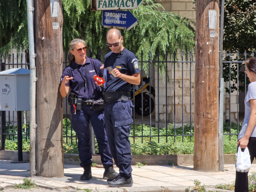 Θεσσαλονίκη: Αυτοκίνητο έπεσε πάνω σε στάση του ΟΑΣΘ - Τρεις τραυματίες