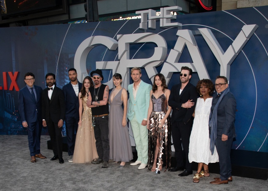 The Gray Man: Φωτογραφίες από την πρεμιέρα της πολυαναμενόμενης ταινίας του Netflix