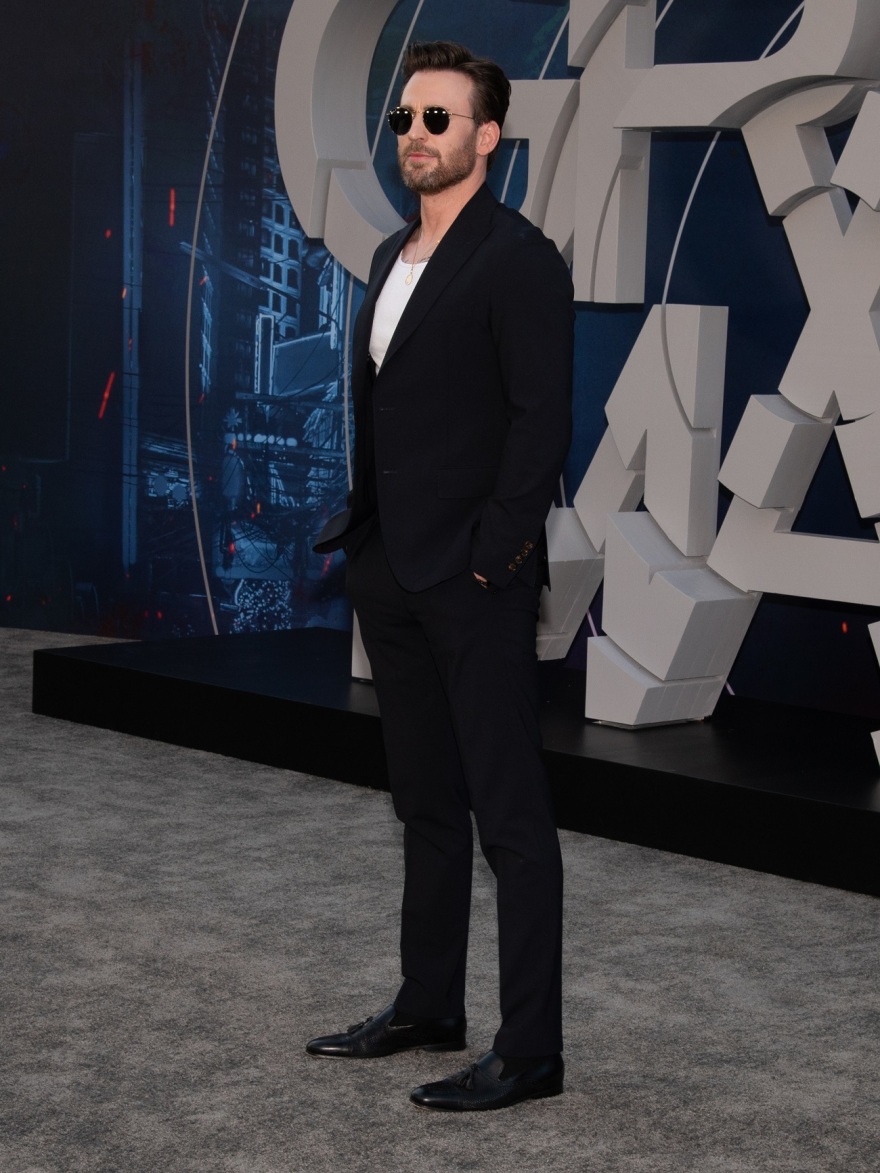 The Gray Man: Φωτογραφίες από την πρεμιέρα της πολυαναμενόμενης ταινίας του Netflix