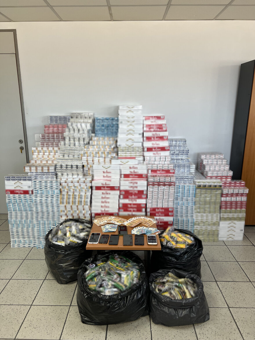 Εξαρθρώθηκε κύκλωμα παράνομης διακίνησης μεταναστών και εμπορίας λαθραίων καπνικών προϊόντων - Συνελήφθησαν 7 άτομα	