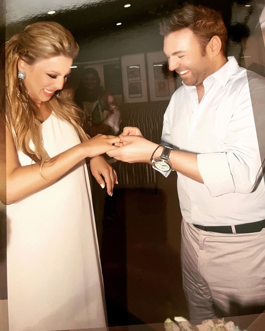 Κέλλυ Κελεκίδου - Νίκος Κουρκούλης: Οι αδημοσίευτες φωτογραφίες του γάμου τους