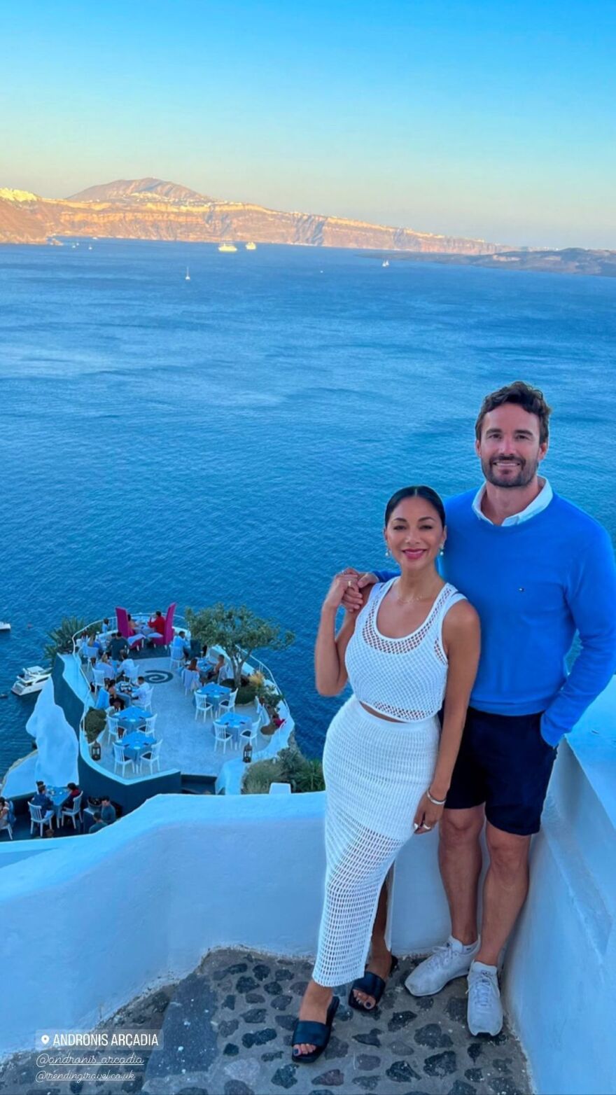 Νικόλ Σέρζινγκερ: «Η Σαντορίνη είναι ένα όνειρο που έγινε πραγματικότητα» - Το βίντεο με τις ομορφιές του νησιού