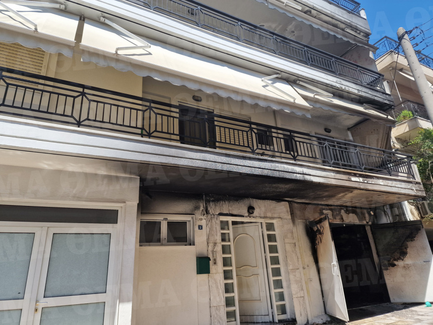 Θεσσαλονίκη: Αυτοκίνητο εξερράγη σε πιλοτή - «Ακούσαμε εκρήξεις και τρέξαμε»