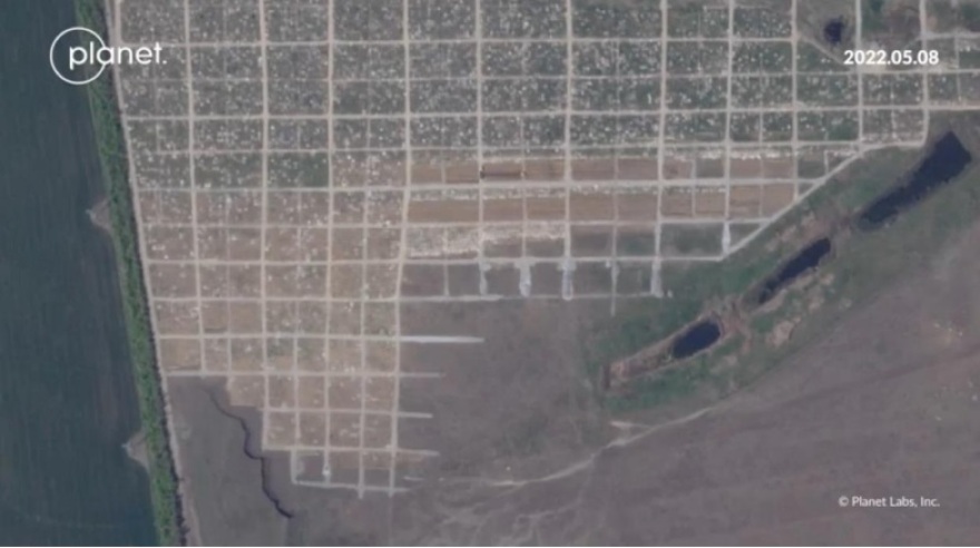 Πόλεμος στην Ουκρανία: Μεγάλη αύξηση των τάφων στις περιοχές υπό ρωσικό έλεγχο δείχνουν δορυφορικές εικόνες