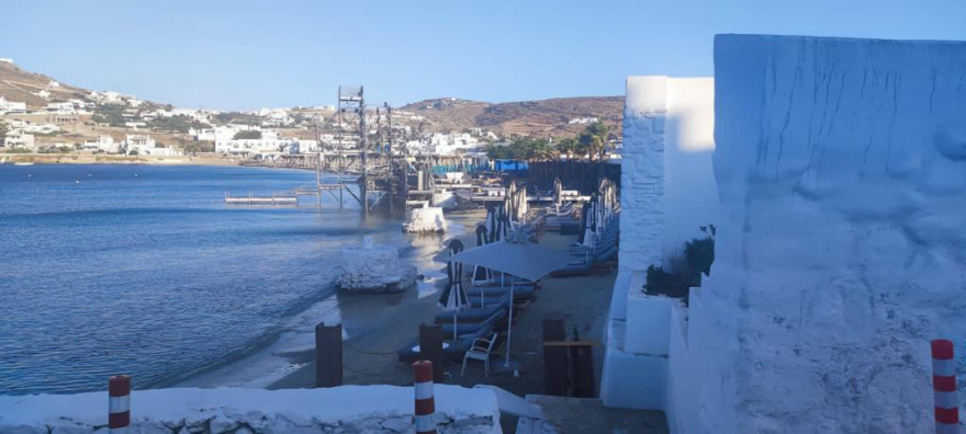 Μύκονος: Ξημέρωσε και ο Βέρτης ακόμη τραγουδούσε - Ο χαμός από τους Ισραηλινούς και οι εισπράξεις των €700.000 