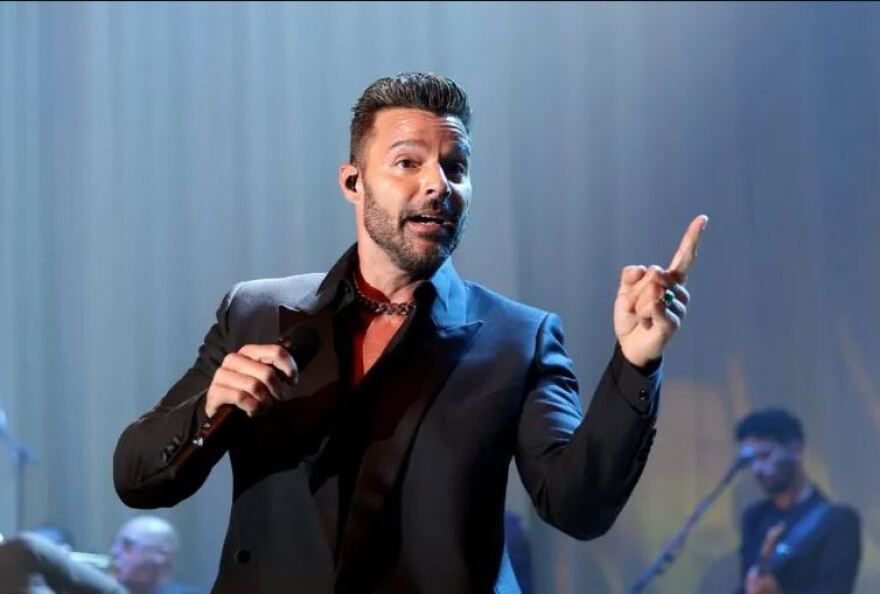 Ρίκι Μάρτιν: Κατηγορείται για αιμομιξία από τον ανιψιό του και αντιμετωπίζει ποινή φυλάκισης έως και 50 χρόνων 