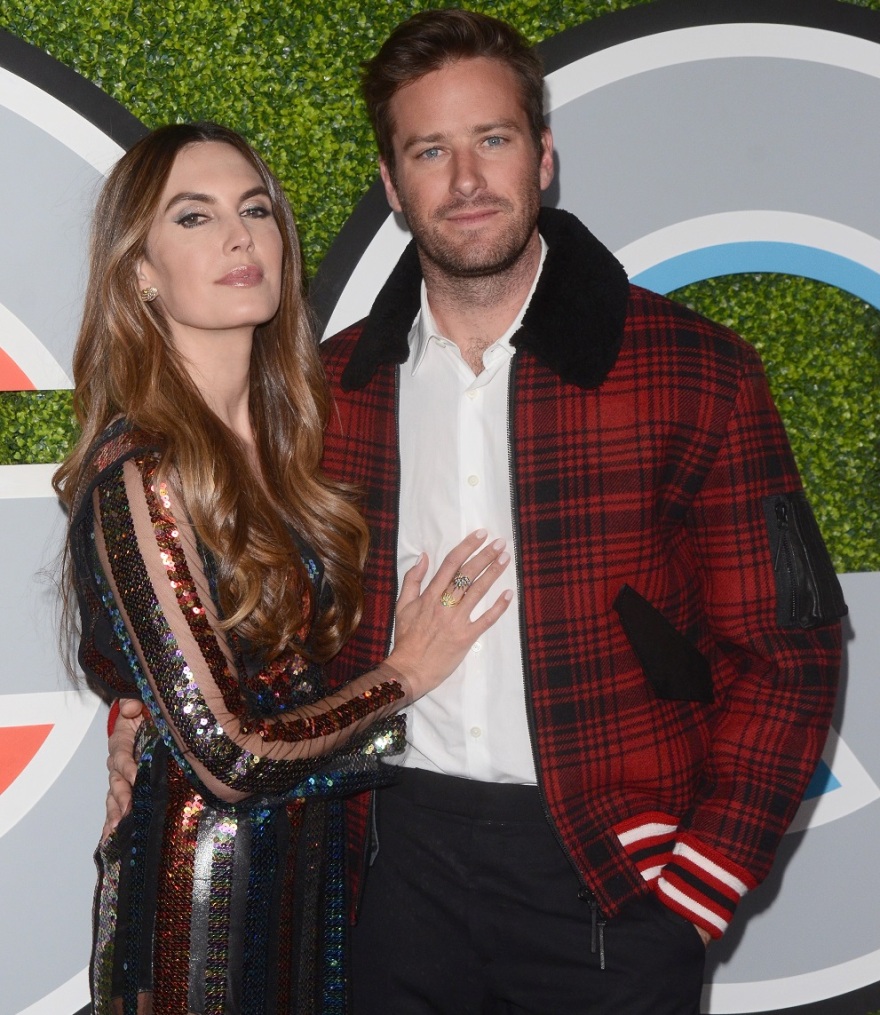 Ρόμπερτ Ντάουνι Τζούνιορ: Στηρίζει οικονομικά τον Άρμι Χάμερ μετά τις καταγγελίες για σεξουαλική κακοποίηση και κανιβαλισμό