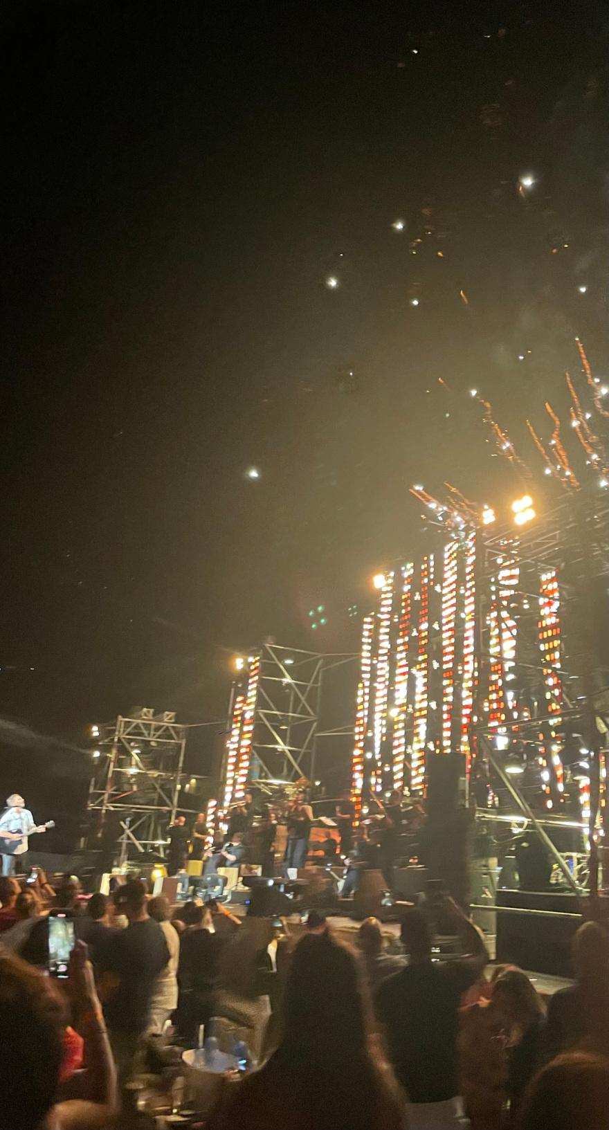 Μύκονος: Ξημέρωσε και ο Βέρτης ακόμη τραγουδούσε - Ο χαμός από τους Ισραηλινούς και οι εισπράξεις των €700.000 