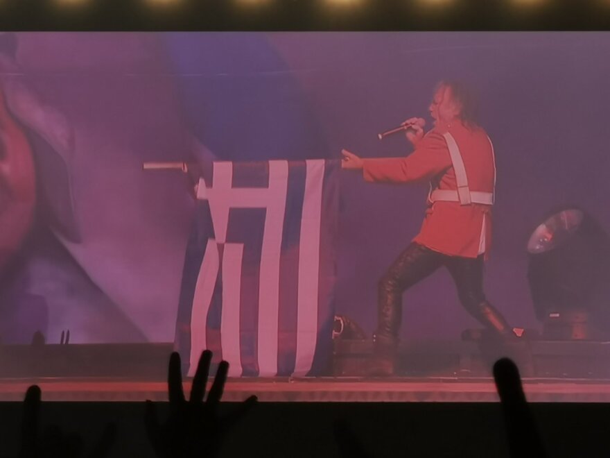 Iron Maiden: «Γκρέμισαν» το κατάμεστο ΟΑΚΑ με σόου βγαλμένο από άλλες εποχές