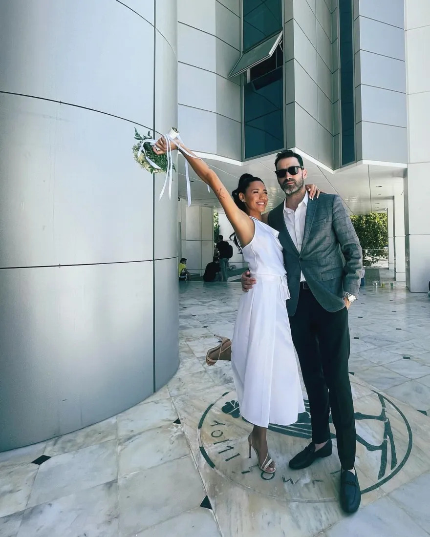 Ο Κωνσταντίνος Αργυρός πηγαίνει στον γάμο του αδερφού του