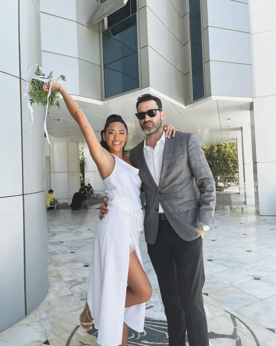 Ο Κωνσταντίνος Αργυρός πηγαίνει στον γάμο του αδερφού του