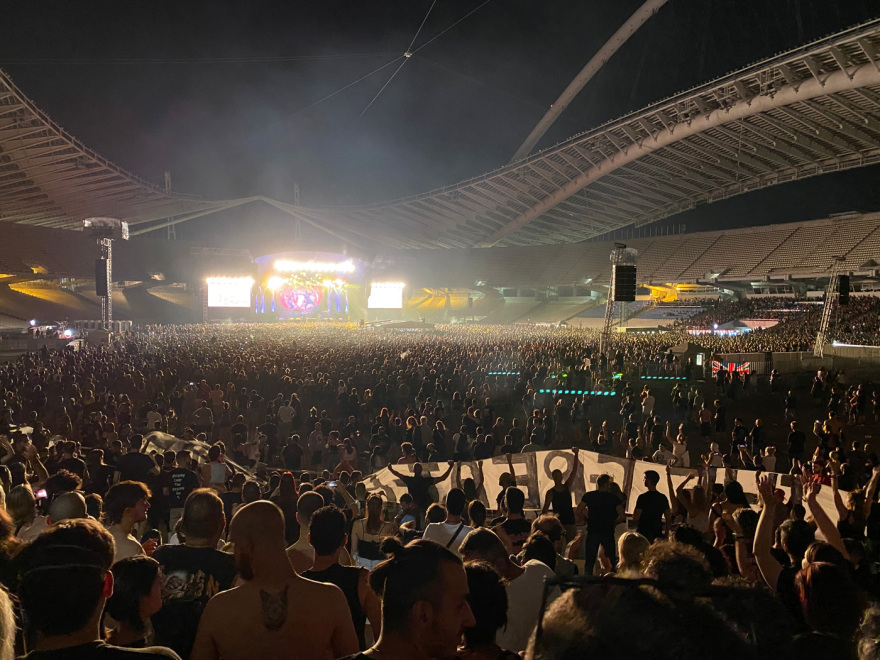 Iron Maiden: «Γκρέμισαν» το κατάμεστο ΟΑΚΑ με σόου βγαλμένο από άλλες εποχές