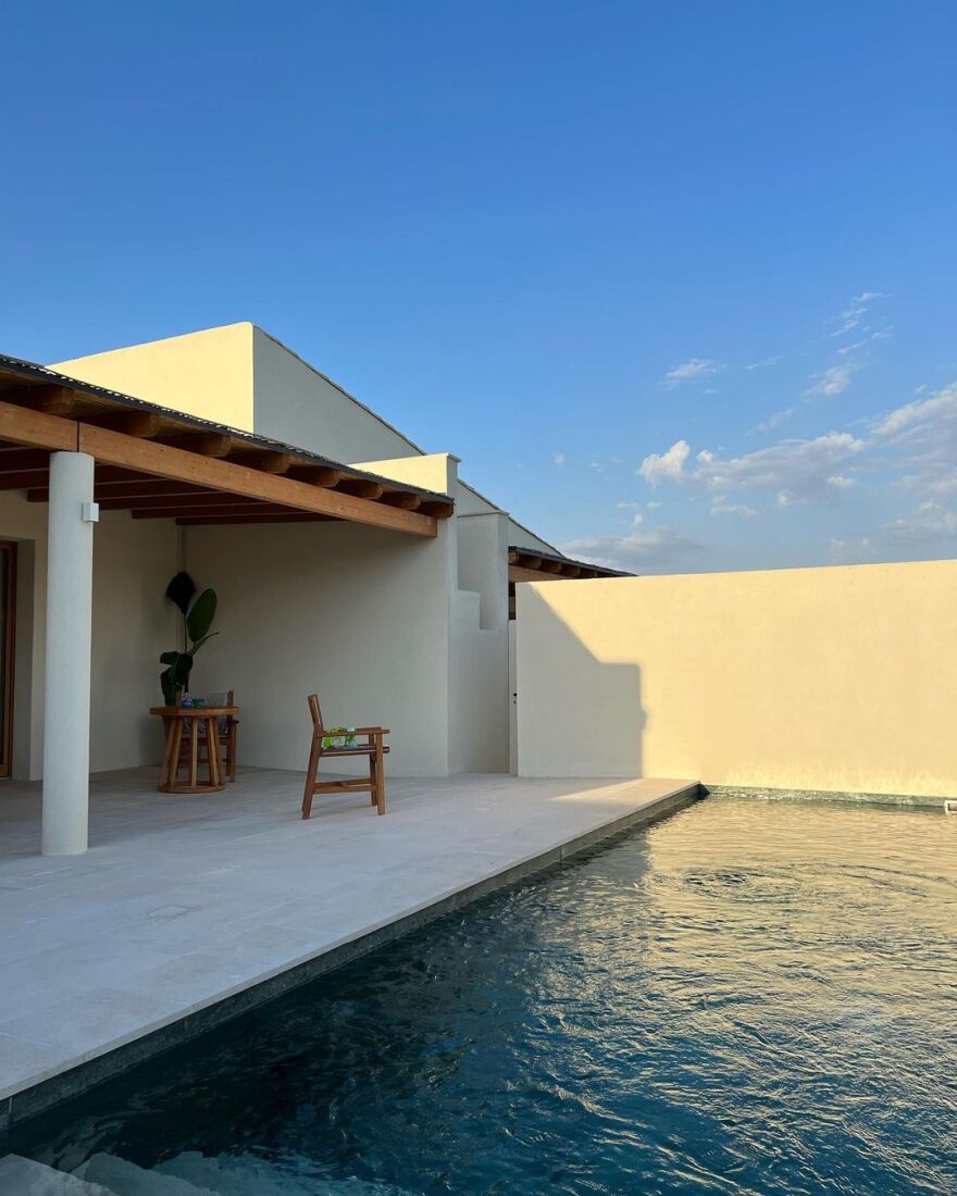 Μόνικα Μπελούτσι και Ντεβά Κασέλ: Απολαμβάνουν τις διακοπές τους στην Πάρο 