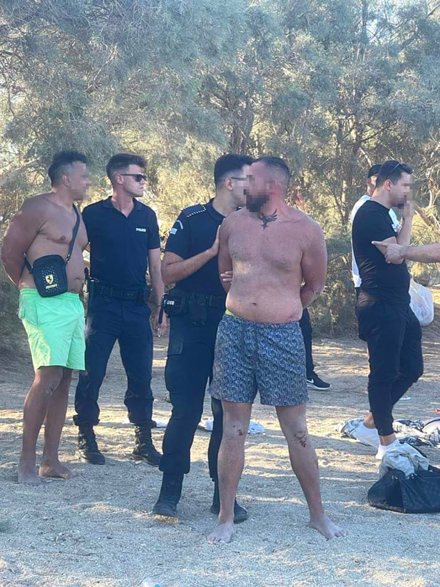 Μύκονος: Τρεις συλλήψεις για το άγριο ξύλο σε beach bar - Δείτε βίντεο