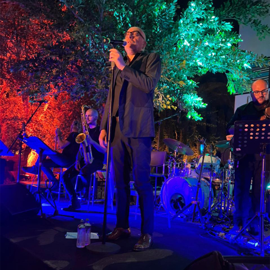 Μύκονος: Ο πλωτός «Δίας» του Έλον Μασκ και οι «τρελές» εισπράξεις του Scorpios