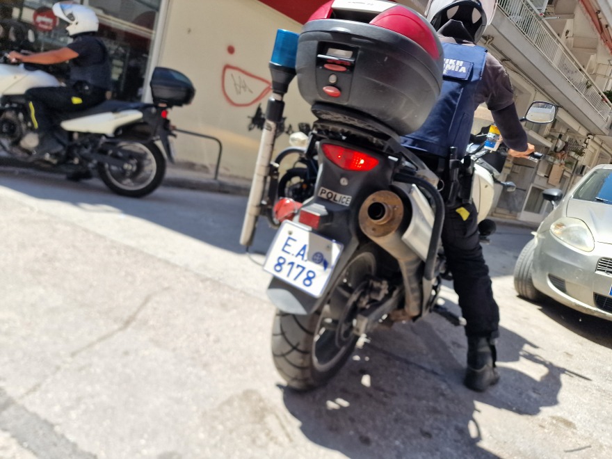 Συνεχίζεται η «βεντέτα» για τον... έρωτα των νεαρών Τσιγγάνων: «Απειλούν να σκοτώσουν την κόρη μου» λέει ο πατέρας της 17χρονης