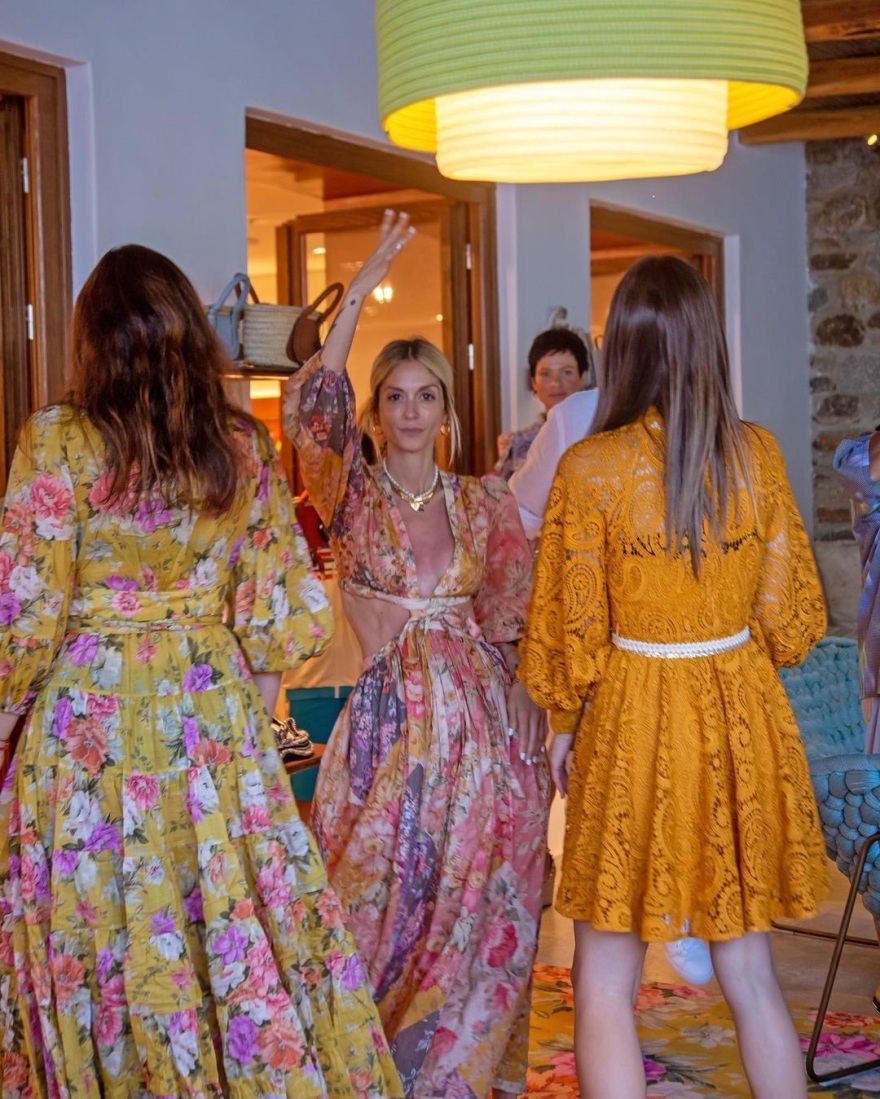 Σοφία Καρβέλα για το τσαντάκι του πατέρα της: «Ο μπαμπάς έχει γούστο»