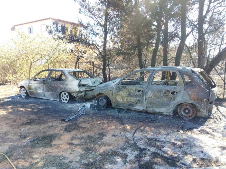 Φωτιά στην Πεντέλη: Ηλικιωμένη στην Ανθούσα βρήκε το σπίτι της στάχτη - «Χάθηκαν οι κόποι μιας ζωής»