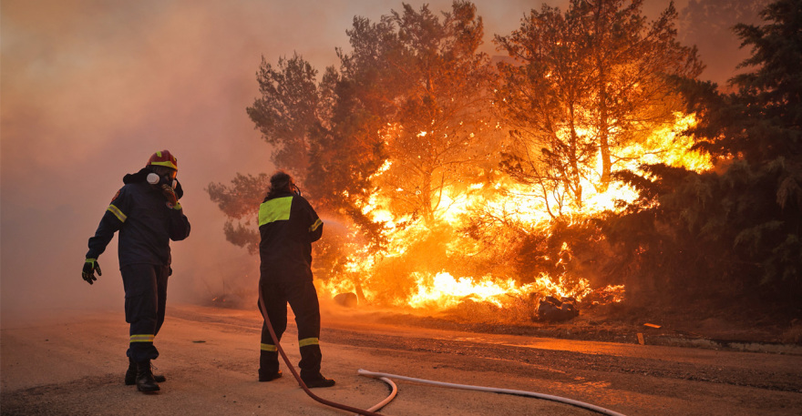 Φωτιά στην Πεντέλη: Πού έχουμε τώρα ενεργά μέτωπα, ποιες είναι οι επικίνδυνες περιοχές