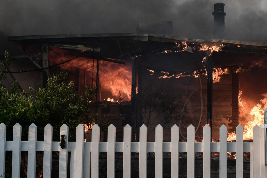 Φωτιά στην Πεντέλη: Πού έχουμε τώρα ενεργά μέτωπα, ποιες είναι οι επικίνδυνες περιοχές