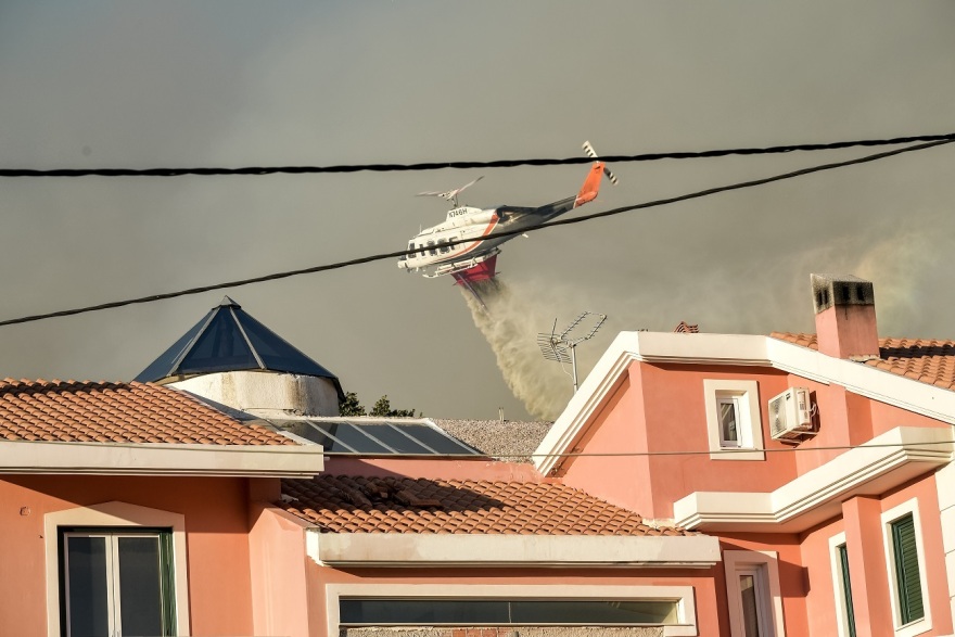 Φωτιά στην Πεντέλη: Πού έχουμε τώρα ενεργά μέτωπα, ποιες είναι οι επικίνδυνες περιοχές