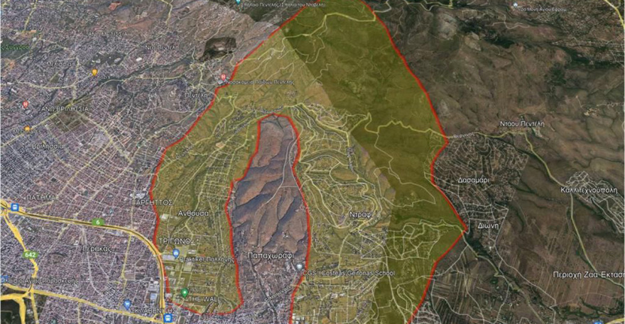 Πυροσβεστική: Σε ύφεση η πυρκαγιά στην Πεντέλη