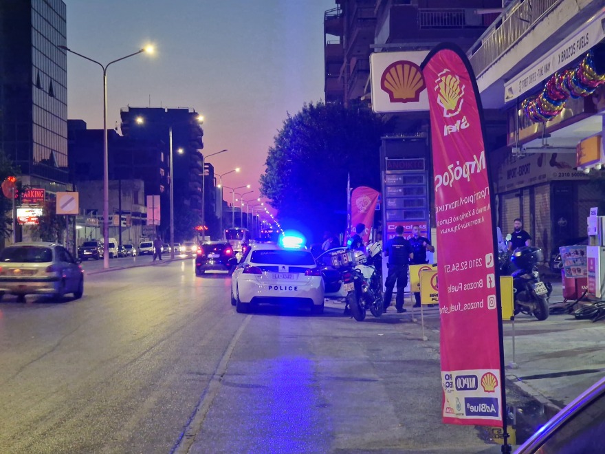 Θεσσαλονίκη: Ένοπλη ληστεία σε βενζινάδικο στο κέντρο της πόλης - Δείτε βίντεο και φωτογραφίες