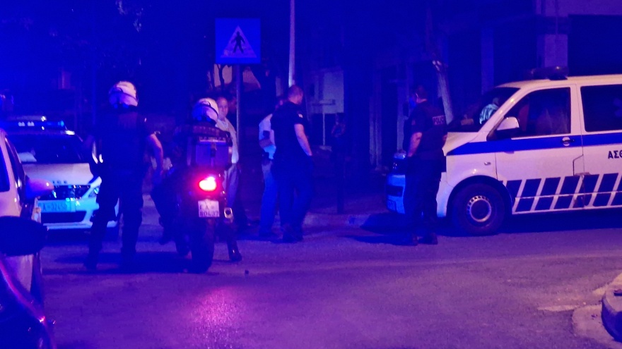 Άγρια συμπλοκή μεταξύ Ρομά και Αλβανών στη Θεσσαλονίκη - Δείτε βίντεο και φωτογραφίες