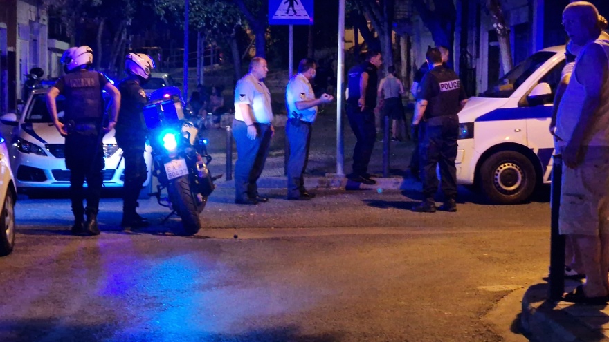 Άγρια συμπλοκή μεταξύ Ρομά και Αλβανών στη Θεσσαλονίκη - Δείτε βίντεο και φωτογραφίες