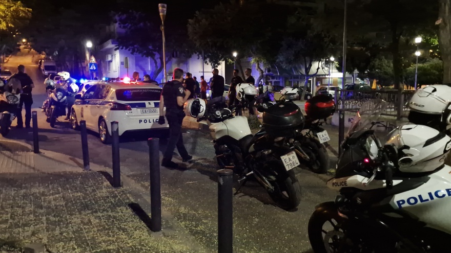 Άγρια συμπλοκή μεταξύ Ρομά και Αλβανών στη Θεσσαλονίκη - Δείτε βίντεο και φωτογραφίες